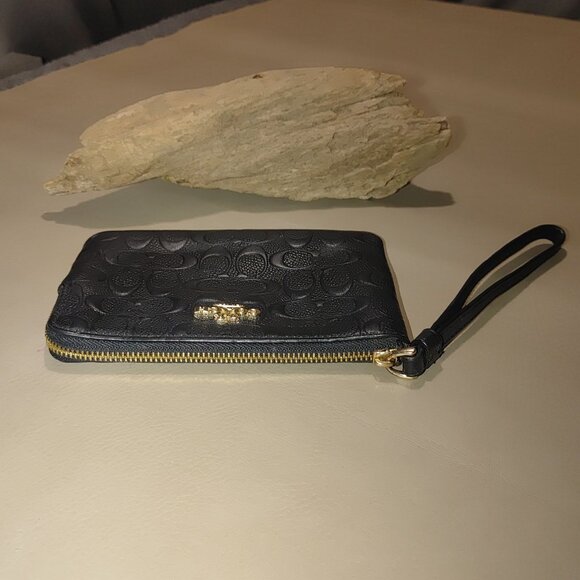 Coach Wallet Raise Logo Black Carriage Gold Hardware Leather Wristlet Clutch - Picture 10 of 11